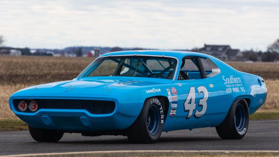  Plymouth Road Runner Richard Petty NASCAR 1971 года  (фото 4 из 20)